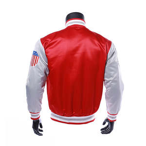 Veste bomber en satin décontractée pour homme, veste varsity en polyester avec décoration de boutons, tissu satiné avec patch brodé sur la manche - Product Image 2