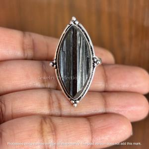 Bague en argent sterling 925 avec pierre précieuse en tourmaline noire originale, sertie en bezel, moissanite, bijoux de créateur, vente en gros, usine de bijoux - Product Image 3