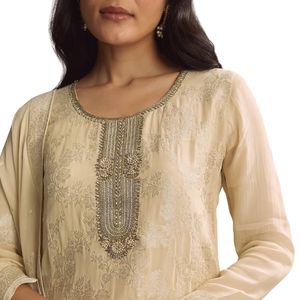 Neutral White Banarasi Georgette Palazzo Suit Venta al por mayor Mujeres Ropa étnica OEM Fábrica de ropa Proveedor a granel Moda personalizada - Product Image 2