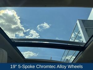 2017 T-oyota Highlander Híbrido Limitado - Product Image 6