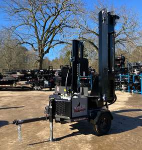 2026 Wolfe Ridge 17VS-C Rajadora de Leña Vertical con Transportador - Potencia de 45kW 380V/220V/110V Garantía de 5 Años - Product Image 1