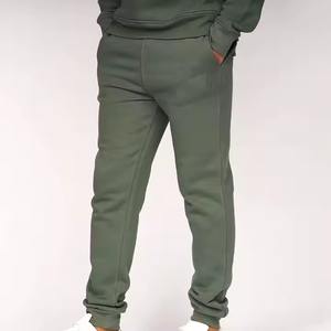 Conjunto Deportivo de Dos Piezas para Hombre, Estilo Jogger, Ecológico, con Parches, Diseño Sólido, Pantalones Acampanados - Product Image 5