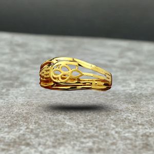 Anillo de Oro de 22K de Diseño |   Patrón Hueco Moderno con Banda Multicapa |   Perfecto para Regalos, Bodas y Uso Diario - Product Image 1