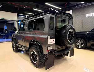 Faros Delanteros Nuevos/Usados para Land Rover Defender 90 2016 con Especificaciones GCC en Venta - Product Image 2