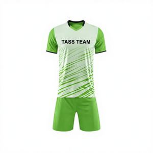 Uniformes de football pour hommes de haute qualité avec logo personnalisé, 100% polyester, séchage rapide, respirant, col en V, dernier design, ensembles de football - Product Image 1