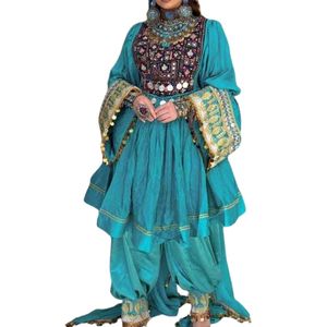 Robe traditionnelle afghane noire et rose pour femmes, robe traditionnelle kuchi brodée pour les festivals culturels - Product Image 3