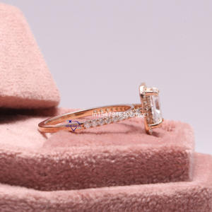 แหวนเพชรโมอิสสีโรสโกลด์14kt สุดคลาสสิกสำหรับงานแต่งงาน - Product Image 1