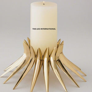 Bougeoir en métal durable avec finition dorée Taille personnalisée pour la décoration de la maison et de l'hôtel Pot à bougie unique en béton - Product Image 4