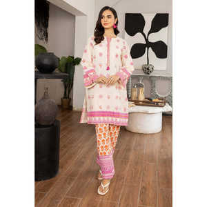 Conjunto Coordinado Rosa con Estampado Dobby para Mujer, Decoración con Plumas Bordadas, Uso Diario, Dos Piezas, Top, Largo por Encima de la Rodilla, Talla XS - Product Image 1