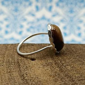 Tiger Eye Gemstone 925 Sterling Silver Bohemian Nepali Work Aceent Ring para niñas y mujeres Diseño trenzado Ajuste de plata - Product Image 3