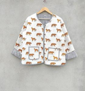 แจ็กเก็ตผ้าฝ้ายบุสองชั้นสไตล์โบฮีเมียนทำด้วยมือสำหรับผู้หญิงเสื้อนอกลำลองฤดูหนาวพิมพ์ลายสีขาวมีกระดุมทอของขวัญวันหยุด - Product Image 1