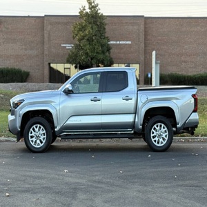 Toyota Tacoma SR5 2025 en EXCELENTE ESTADO - Product Image 2