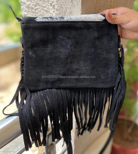 กระเป๋าสะพายไหล่หนังกลับขนสไตล์ตะวันตกสำหรับผู้หญิงพร้อมหินเทอร์ควอยซ์ - Product Image 6