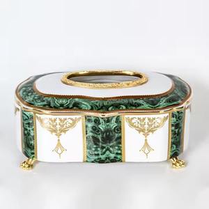 ที่ใส่กระดาษเช็ดปากแบบโลหะสีทองพร้อมเคลือบสีสำหรับตกแต่งโต๊ะดีไซน์สุดสร้างสรรค์ - Product Image 4