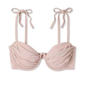 ชุดบิกินี่ 2 ชิ้นสำหรับผู้หญิง ยี่ห้อ Shade Shore สีน้ำตาลอ่อน แบบมีโครงดันทรง สายผูกไหล่ ผ้าริบ ยี่ห้อ ไซส์ 34C ผลิตจากวัสดุสแปนเด็กซ์/ไนลอน - Product Image 3