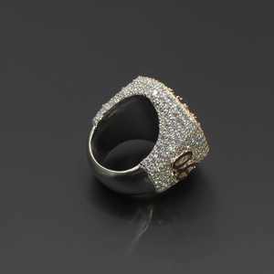 Anillo Cruzado de Plata de Ley 925 con Diamantes Moissanite VVS que Pasan el Test de Diamantes, Estilo Hip Hop, Personalizado y con Incrustaciones de Diamantes - Product Image 5