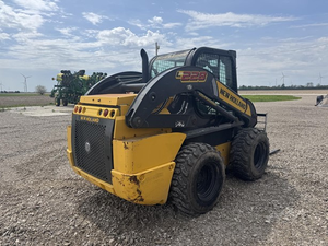 2018 New used Hollands L228 Skid Steer Loader 74HP Super Boom Vertical Lift Loader For Sale - Product Image 3