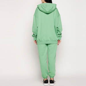 Vente en gros de survêtements pour femmes, personnalisés, à capuche, coupe ajustée, de haute qualité, écologiques, logo personnalisé, vente d'usine - Product Image 3