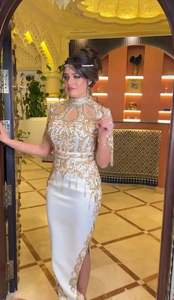 2025 @ Robe Badroune blanche pour femmes algériennes élégantes avec de belles perles de verre en cristal ornées, pierre, perle, travail Dabka Zari - Product Image 2