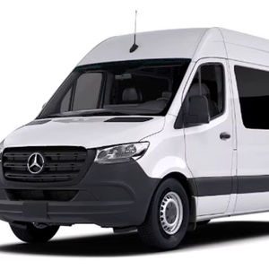 Mercedes-Benz Sprinter 3500XD 2022, ligeramente usado, en buen estado. - Product Image 1