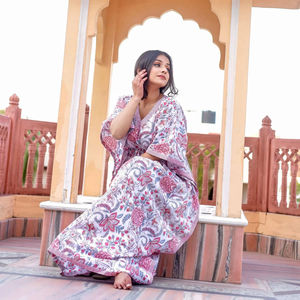 Robe maxi kaftan en coton indien à broderies florales modestes pour l'hiver/le printemps, couvre-vêtement de plage - Product Image 1