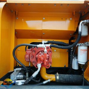 Excavadora Hyundai 225LC-9S Usada de Alta Calidad para Construcción, Original, con Pocas Horas de Trabajo, Incluye Componente Principal del Motor - Product Image 6