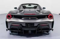 Offre Spéciale : Ferrari 488 Pista Spider 2020 d'occasion, 2 portes, cabriolet, cuir foncé, turbo, propulsion arrière, régulateur de vitesse adaptatif, transmission automatique, conduite à gauche