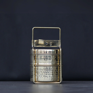 Vente en gros de boîte à lunch Tiffin en cuivre de forme ronde à 2 niveaux avec poignée pour pique-nique - Product Image 1