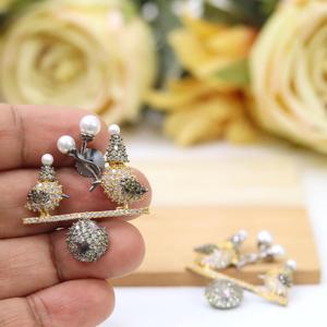 ต่างหูเงินชุบคุณภาพดี ดีไซน์ทันสมัย ประดับด้วยเพชร CZ เหมาะสำหรับงานแต่งงานและงานปาร์ตี้ สำหรับผู้หญิงและเด็กผู้หญิง - Product Image 3