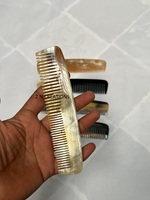 Produits populaires de haute qualité Peignes à cheveux en corne Peignes à poignée en corne de buffle en Inde au meilleur prix