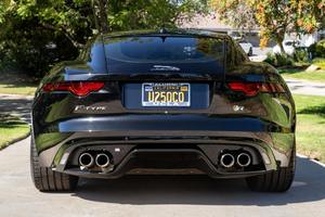 Jaguar F-Type R Coupé 2018 Usado en Buen Estado - Product Image 4