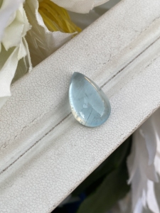 Excelente Natural 5,34 quilates aguamarina cabujón piedra Color superior forma de pera con buen brillo azul y blanco fabricación de collares de cuentas - Product Image 2