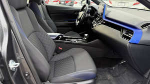 Forte demande - Toyota C-HR XLE 2021, transmission automatique, 4 cylindres, traction avant - Product Image 3