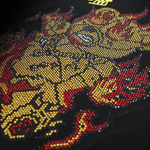 เสื้อยืดผู้ชายดีไซน์เนอร์ ประดับเพชรเทียม แบรนด์ดัง ทันสมัย คุณภาพสูง ราคาถูก - Product Image 4