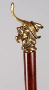 Bastón de Senderismo Moderno y Ligero con Mango de Latón Tradicional de HMA Handicrafts, con Palo de Madera Dura - Product Image 5