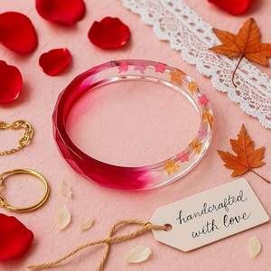 กำไลเรซิ่นพรีเมียมหลากสีสัน งานฝีมือ ดีไซน์ลายดอกไม้โปร่งใส พร้อมคริสตัลสีชมพูเข้ม จากอินเดีย กำไลทำมือ - Product Image 4