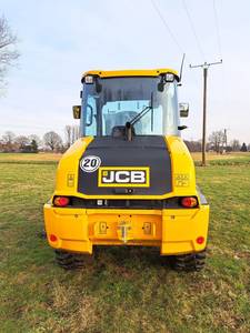 Envío Gratis: Cargadora de Ruedas JCB 409 Agri de 5.9 Toneladas, 74HP Turbo Diésel, Cucharón de 1.2m³, Carga Volcable de 3,584kg, Cargadora Compacta Agrícola - Product Image 6
