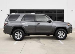 2018 para 4Runner SR5 4x2 4dr SUV, Volante a la Izquierda, Automático - Product Image 5