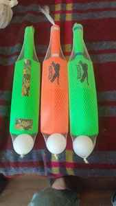 Bate de críquet de plástico moldeado de alta calidad fuerte y ligero para pelota de viento de PVC, pelota de tenis de críquet de plástico y ligera - Product Image 6