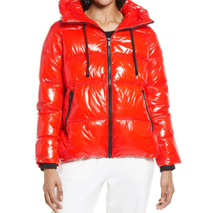 Chaqueta acolchada ecológica transpirable de satén sólido para mujer de moda superior para uso en exteriores con logotipo personalizado de todos los tamaños OEM - Product Image 3