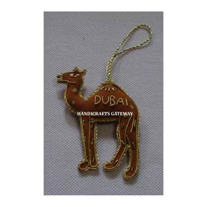 Fabricante y mayorista, el mejor diseño, forma de camello muy artística de bordado Zari, hermosas artesanías para decoración de árboles - Product Image 1