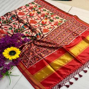 Nueva Colección de Saris para Mujer para Bodas y Fiestas, Disponibles en Existencia, de la India - Product Image 1