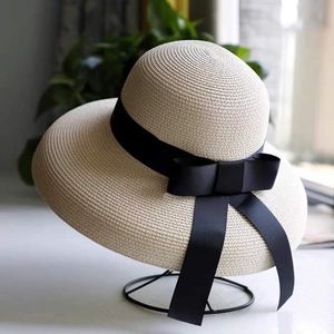 Women's Summer UV Protection Outdoor Beach Sunshade Hat Large Collapsible Eaves Wide Brim Eco-Friendly Paper Straw Cowboy Travel - Product Image 3