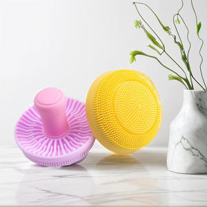 Brosse nettoyante manuelle en silicone pour le visage, modèle léger, pour le nettoyage des pores, le rajeunissement et le massage beauté en forme de champignon - Product Image 1