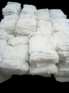 Camiseta de Manga Corta con Cuello Redondo, 140 Gsm, 100% Algodón Hilado en Anillo, Fresco para el Verano, Precio Accesible, Promocional, Personalizable con Serigrafía - Product Image 4