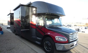 Remolques de Viaje Tiffin Clase A y C 2023 2022 2020 Económicos, Lujosos con Características Modernas, Capacidad de Carga de 30000 Libras, Longitud de 25 Pies - Product Image 2