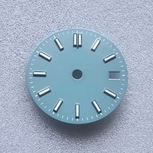 OEM ODM Premium Swiss BGW9 luminoso Sunray rifinito orologio accessori parti NH35 movimento cassa quadrante orologio personalizzato - Product Image 3