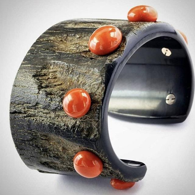 ตามที่แสดง