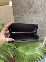Neue Designer-Geldbörse mit Schnitzereien, stilvolles Karomuster, Geldbörse aus Fellleder, vielseitig einsetzbar, Handgelenktasche, Leder-Geldbörsen