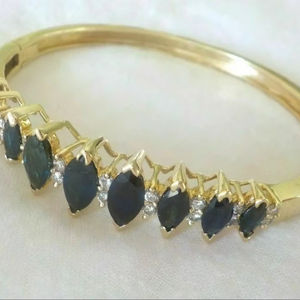 Bracelet de fiançailles vintage en argent 925 plaqué or avec diamant moissanite taille marquise de 5 carats et saphir - Product Image 1